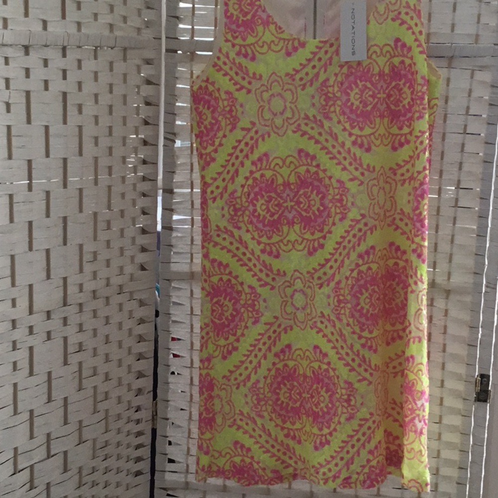 New sleeveless dress